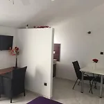 Vila Nera شقة