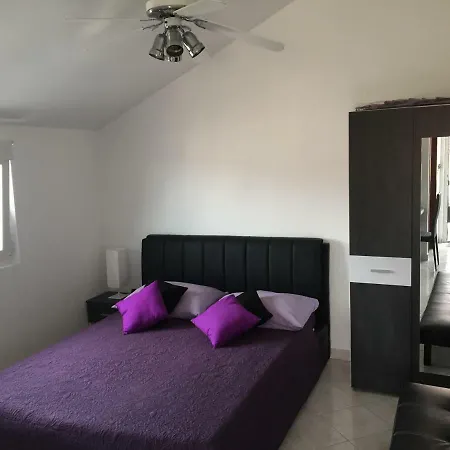 شقة Vila Nera زابوريتش